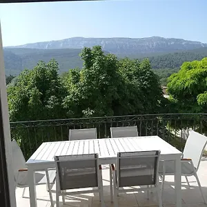 Hébergement de vacances La Maison De Papou La Vigne A Les Pins 83860, Nans-les-Pins